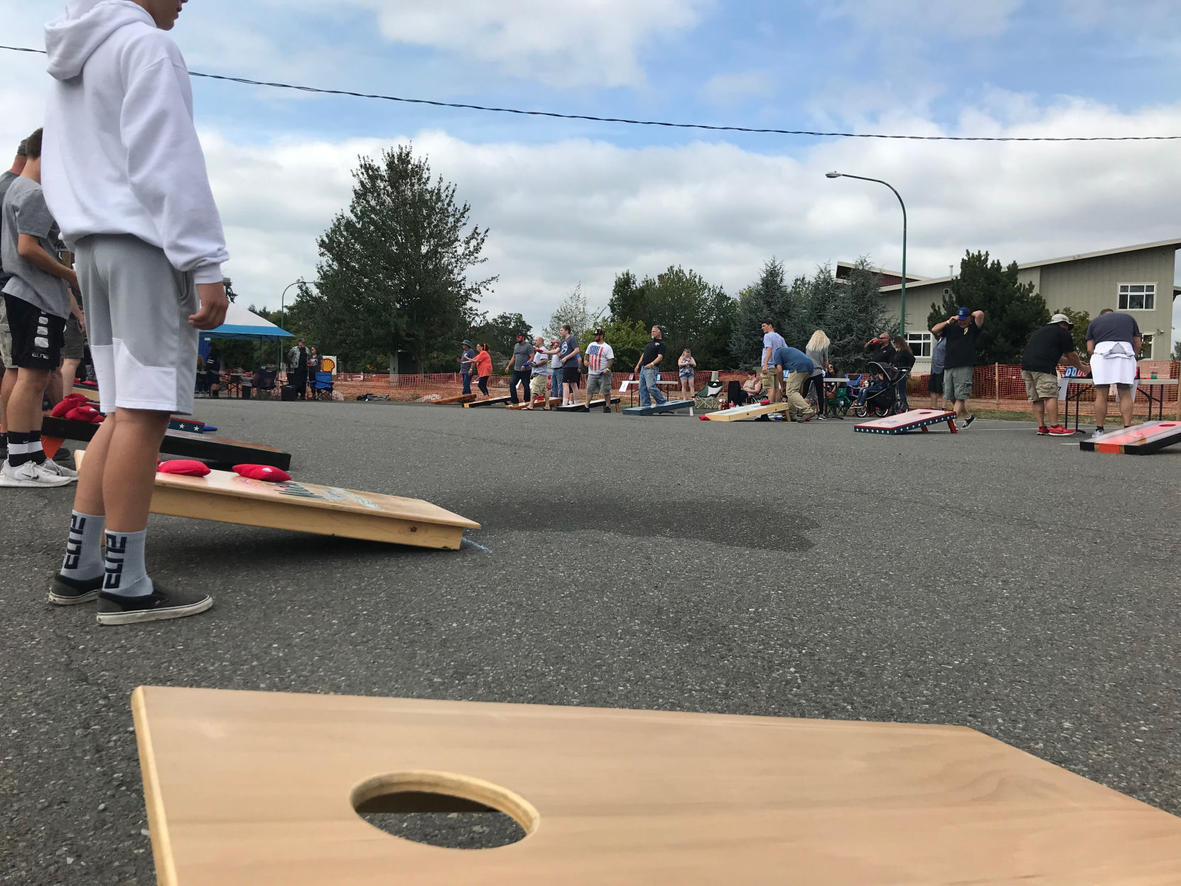 190822.news.cornhole.jb4.jpg
